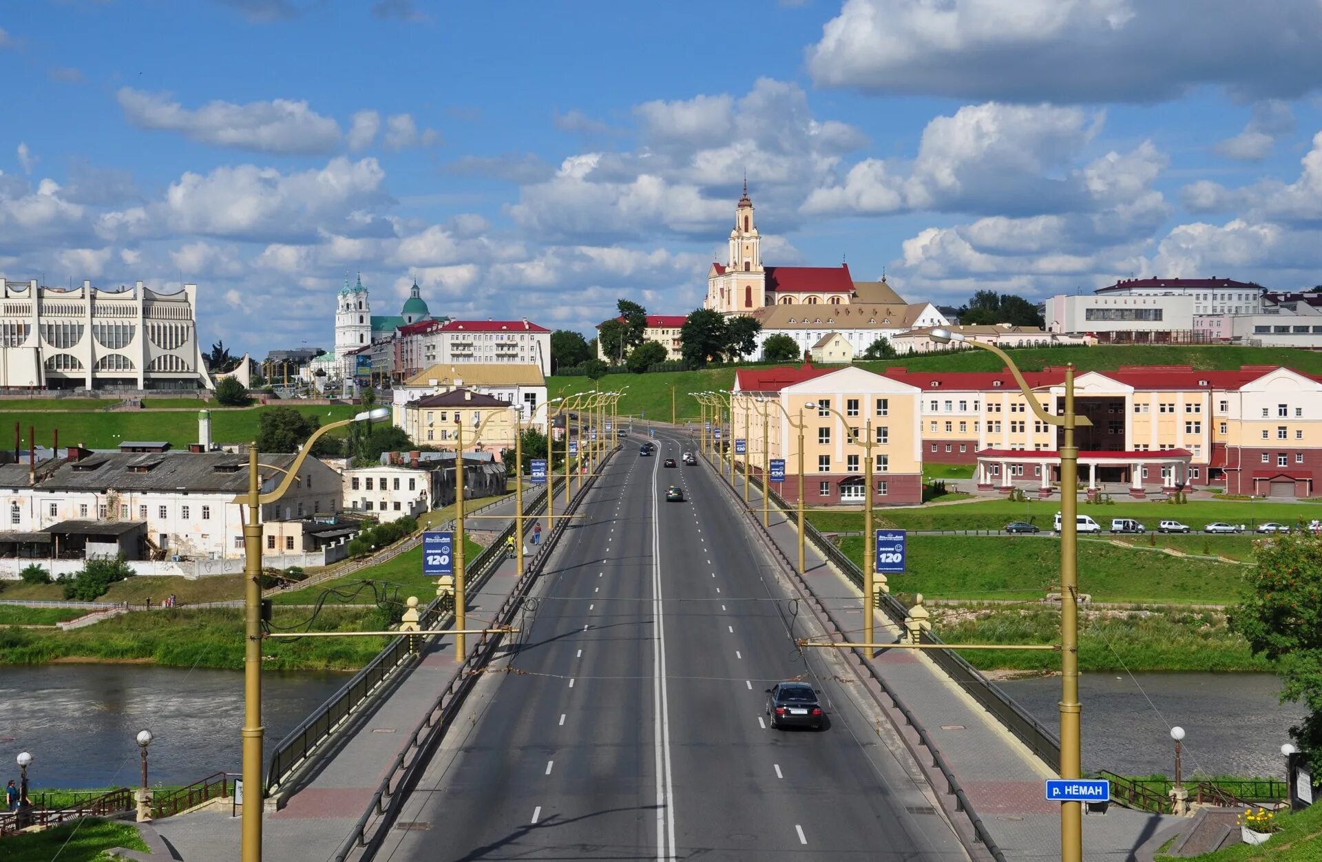 Беларусь гродненская область города. Город ивье гродненская область. Парк в сморгони. Беларусь гродненская область города. Белоруссия гродненская область город щучин.