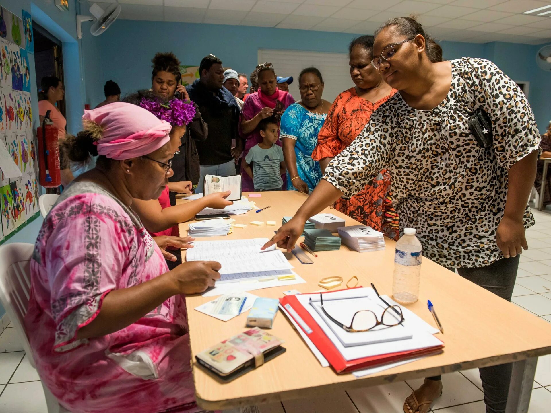 Остров пен новая каледония. Канаки жители каледонии. Население новой каледонии. Коренные жители новоколедонии. Новая каледония франция.