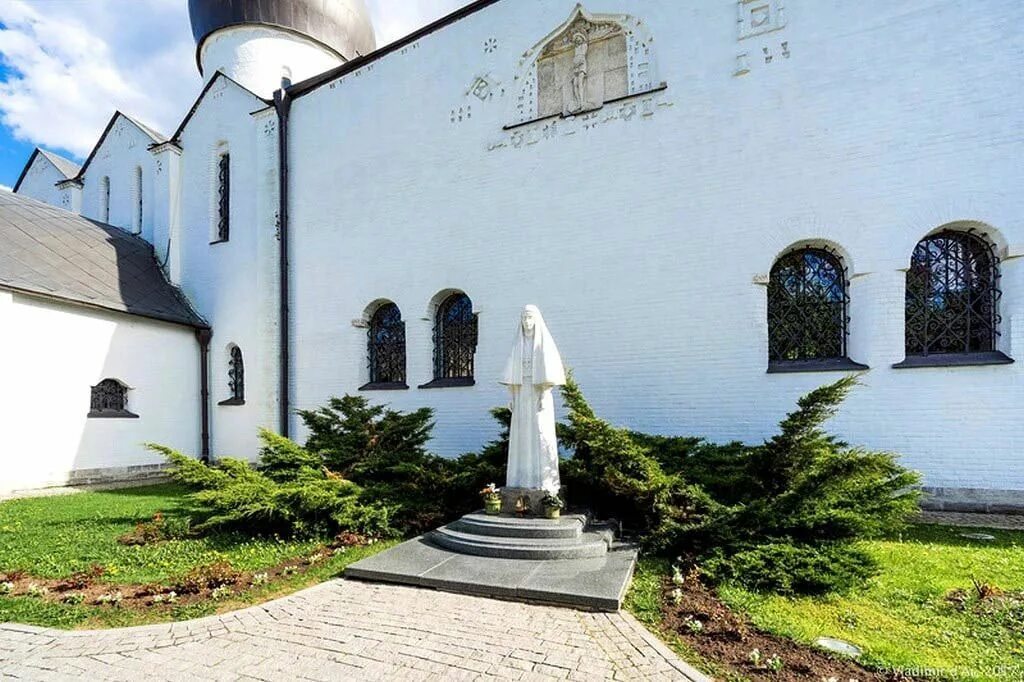 покровский храм марфо-мариинской обители в москве. марфо мариинская обитель милосердия москва. марфо мариинская обитель милосердия москва. храм пресвятой богородицы марфо-мариинской обители, москва. марфа мариинская обитель.