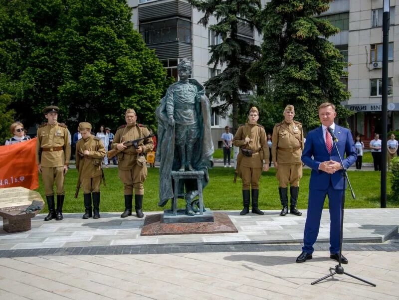 Музей юные защитники Родины Курск. Памятник юные защитники Родины Курск. Памятник сынам полков Курск. Памятник сынам полка Курск. Музей юные защитники родины