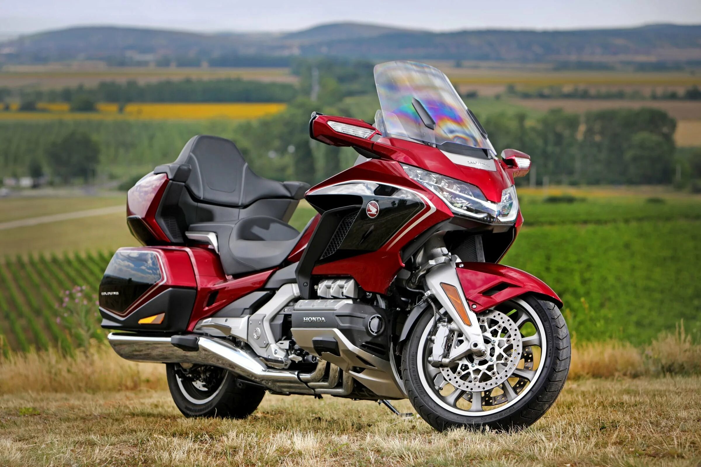 Мотоцикл турист 250. Мотоцикл хонда голд. honda gold wing 1800 2018. хонда голд винг 2018. хонда голд винг 2025.