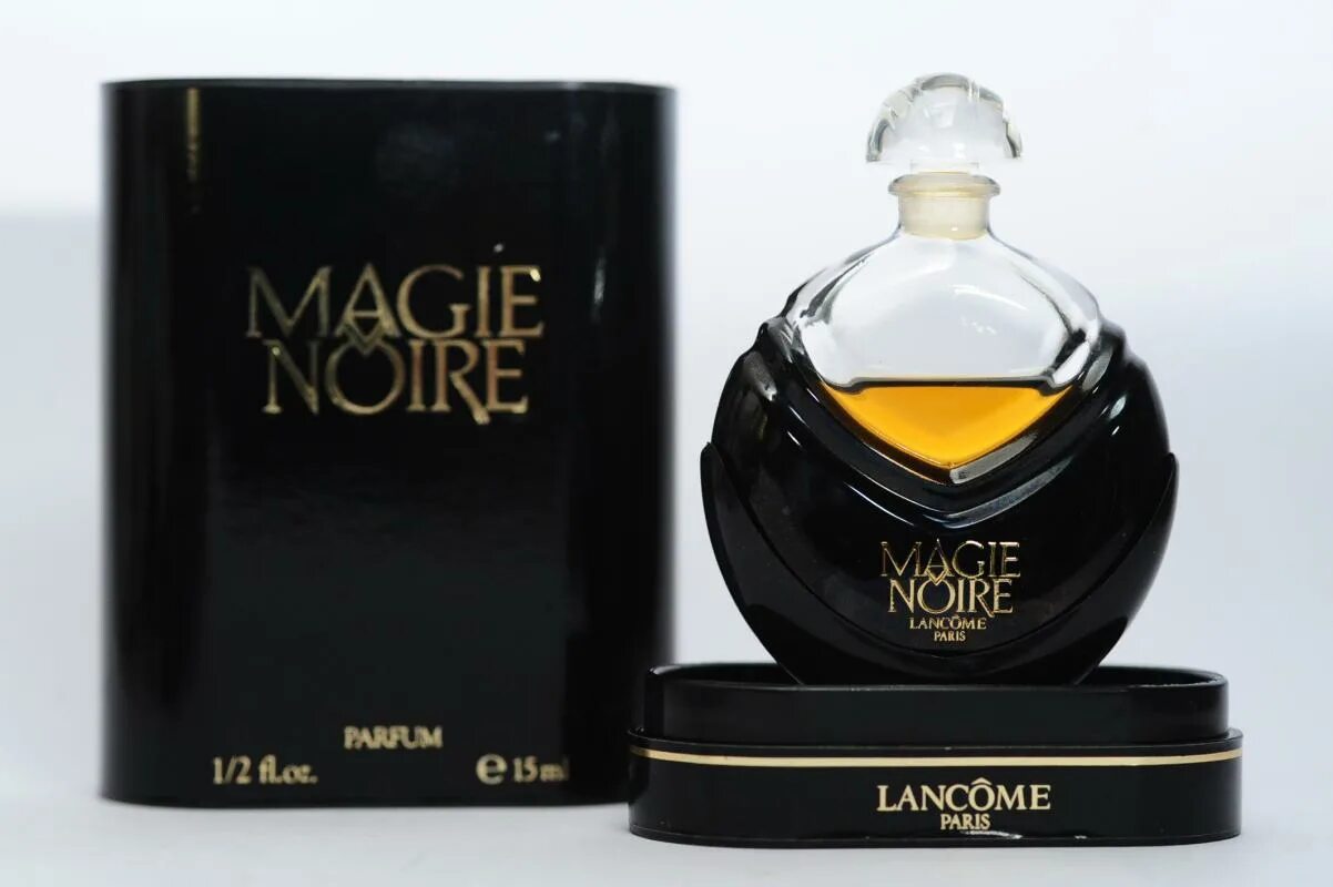 Купить духи ночью. Lancome magie noire духи. Lancome magie noire 50 мл. Lancome magie noire духи 7,5мл. Ланком черная магия 50мл духи.