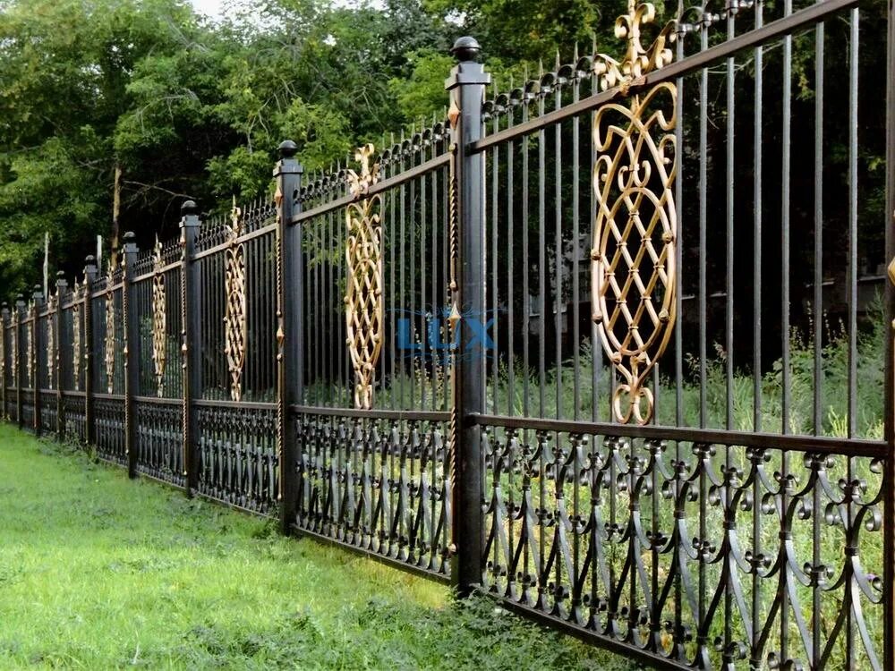 Металлические заборы и калитки на заказ от производителя