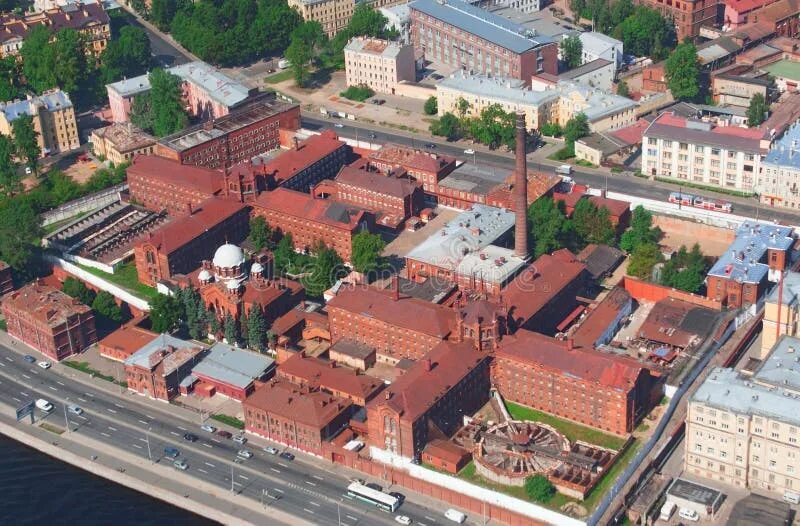 Кристи турма санкт-петербург. Кресты на арсенальной набережной. Петербург кресты тюрьма. Сизо кресты арсенальная. Кресты сверху.