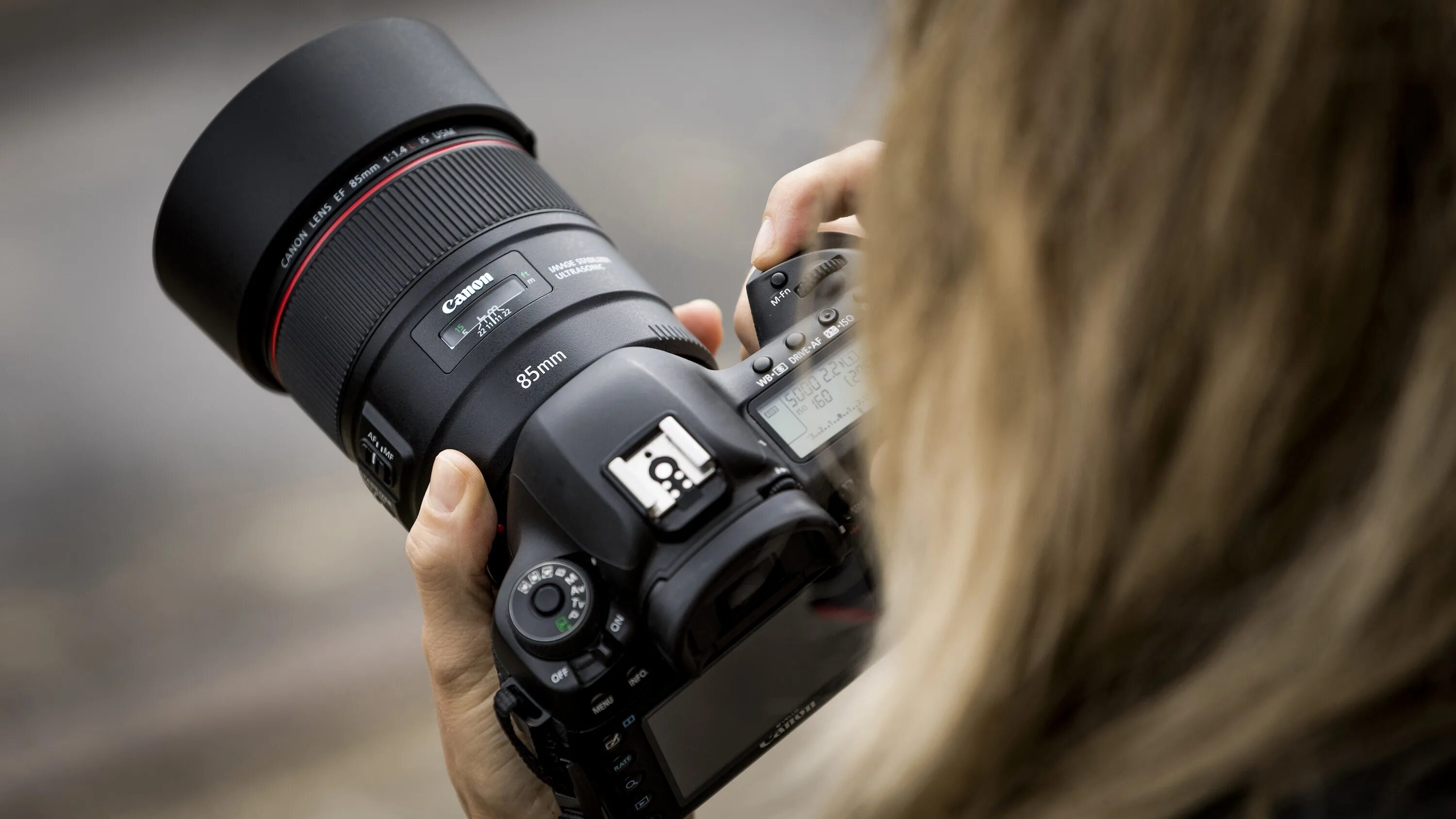 Canon EF 85mm f/1.4l is USM. Фотоаппарат Кэнон с объективом 85. Sony a7 70 200. Canon r 16mm. Canon 5d объектив