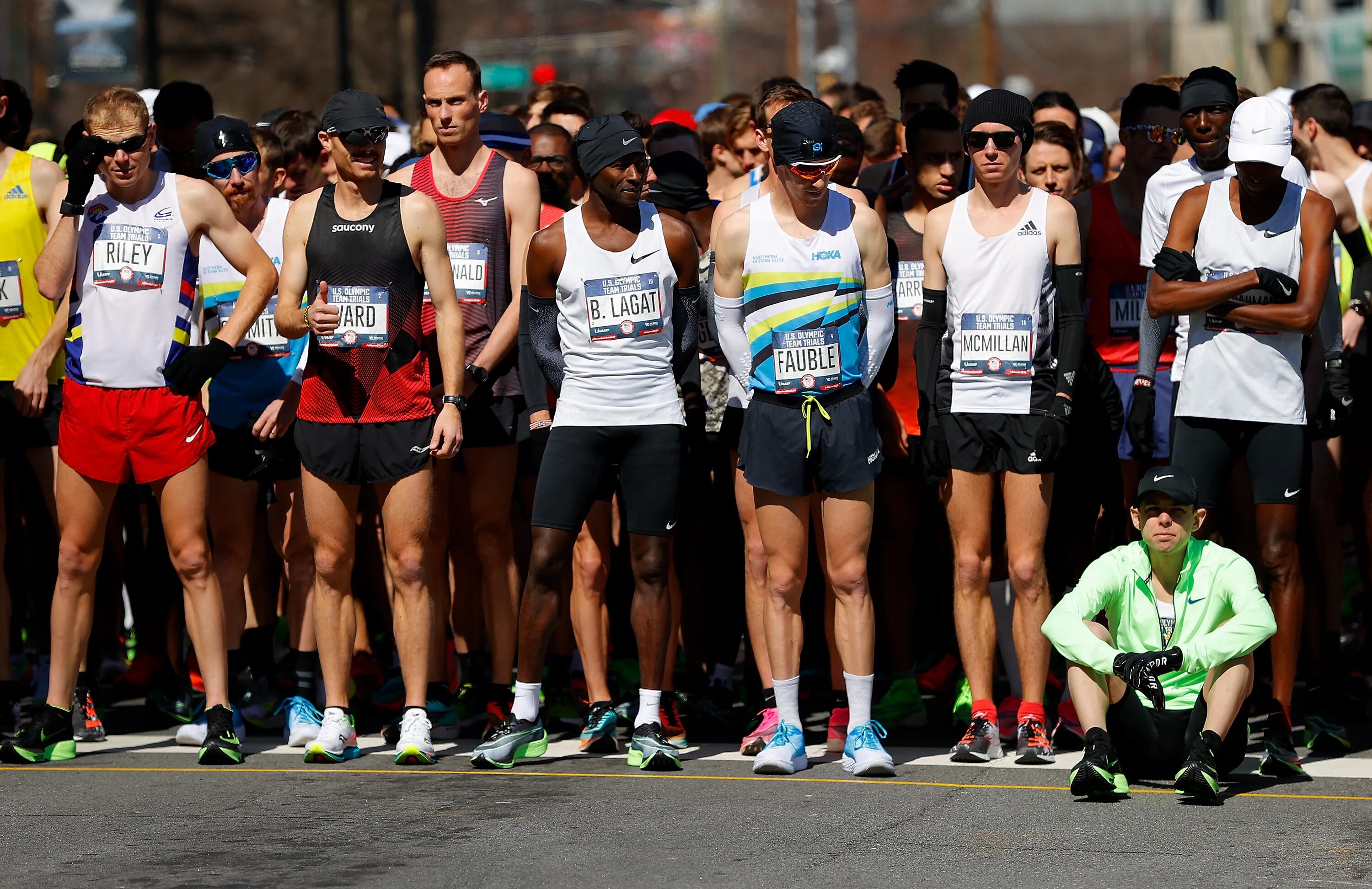 Марафон 1 неделя. Марафон (the Marathon) Айзек. Марафон Олимпик. Марафон Олимпийские игры. Мировые марафонцы.