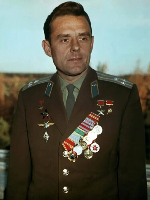 Фото владимира комарова космонавта He was also the first man to go to space twice. in 2020 History, Rare historical