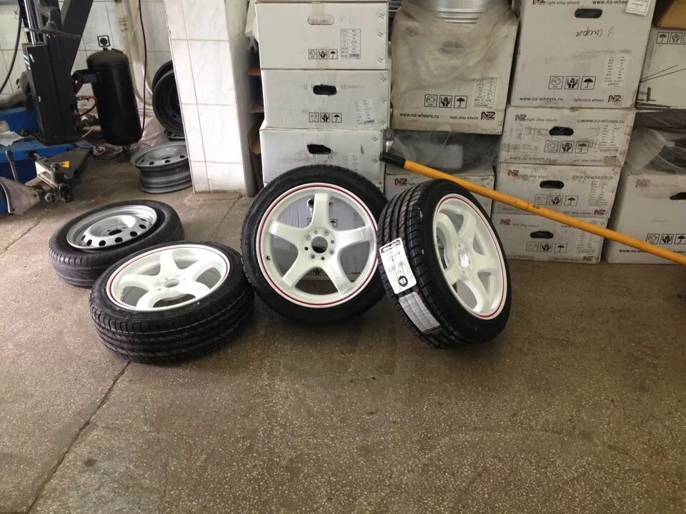 195/45 R16. 195/45 R16 Гранта. Диски r16 195 45. Колеса 195 45 r16. 195 45 16 лето