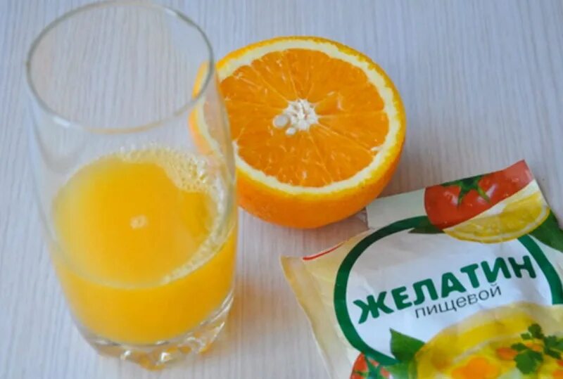 Желатин с апельсиновым соком рецепт. Апельсиновый сок и желатин. Желатин с апельсиновым соком рецепт. Желе с лимоном. Желатин с апельсиновым соком рецепт.
