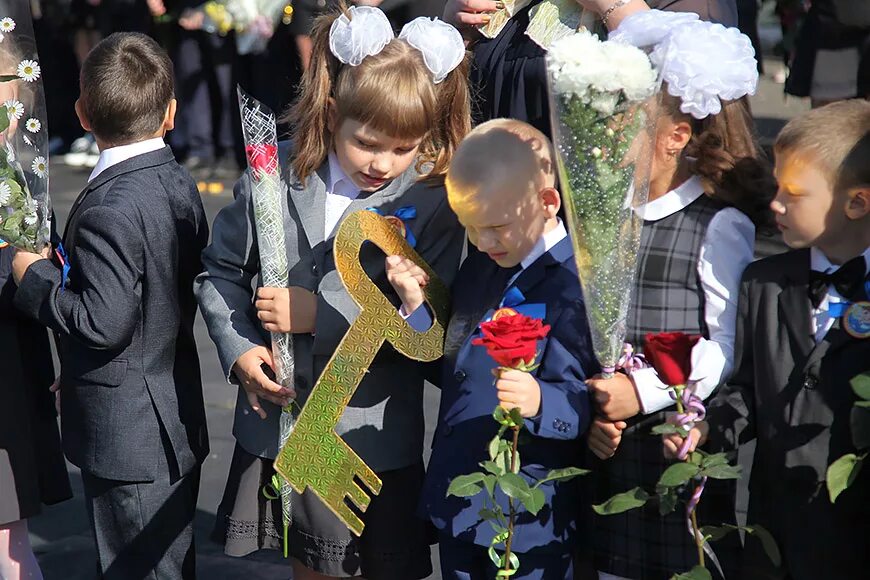 Школа 581 первое сентября 2012. Лицей 36 нижний новгород. Школа 40 череповец официальный сайт. Верх-казанка большемуртинский район школа. России 2012 сентября году.