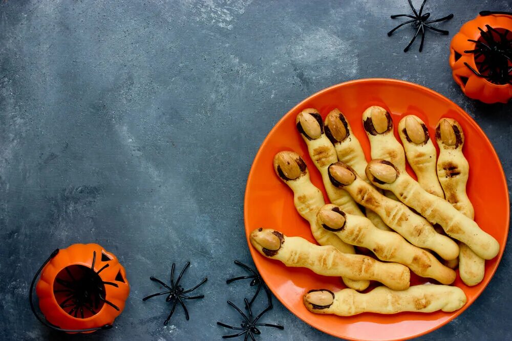 печенье ведьмины пальчики на хэллоуин. печенье пальцы ведьмы на хэллоуин. блюда на хэллоуин пальцы ведьмы. печенье пальчики ведьмы на хэллоуин. печенье пальцы ведьмы на хэллоуин.