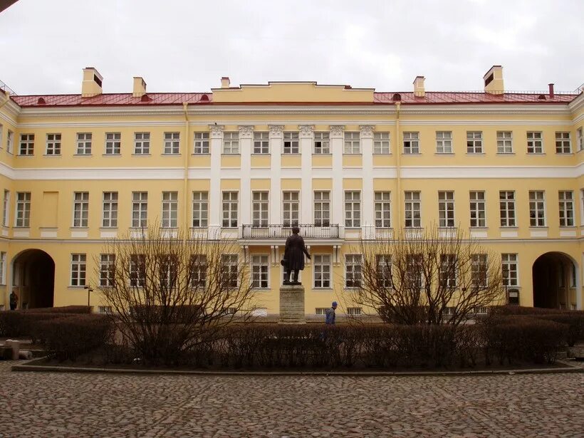 крыша фотостудии skypoint. крыша скайпоинт. фотостудия на крыше. набережная реки мойки 30. крыша фотостудии skypoint.