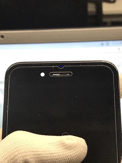 Очистка динамика редми 11. Сетка динамика айфон 11. слуховой динамик iphone 11. решётка динамика хонор 10i. iphone сетка слухового динамика.