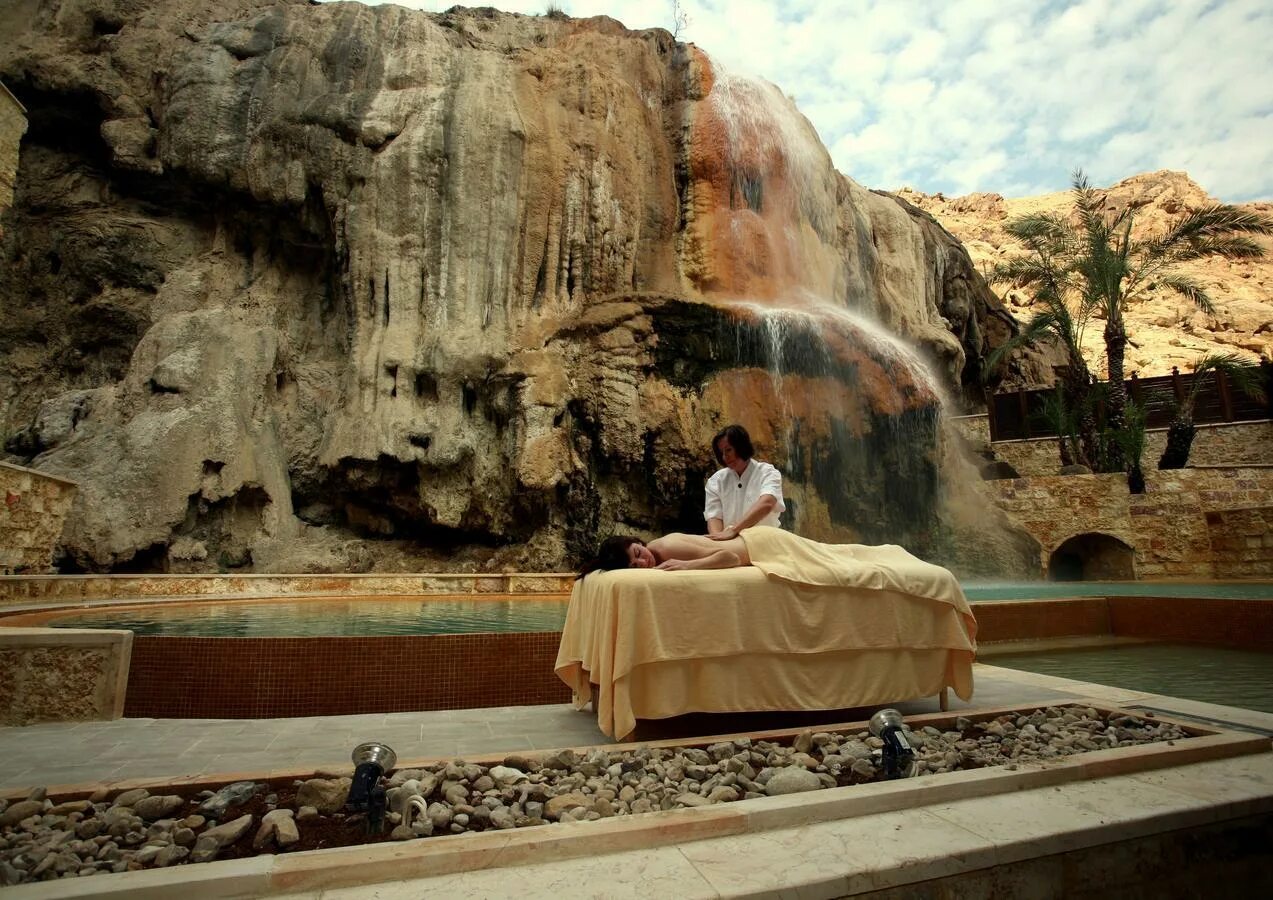 Маин спа Иордания. Main hot Springs Иордания. Источники Хаммамат-маин. Evason ma’in hot Springs & Six senses Spa.