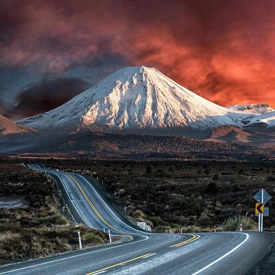 Вулкан котопакси. Вулкан котопакси эквадор. Эквадор вулкан котопахи. Парк сангай эквадор. Ява бромо вулканы.