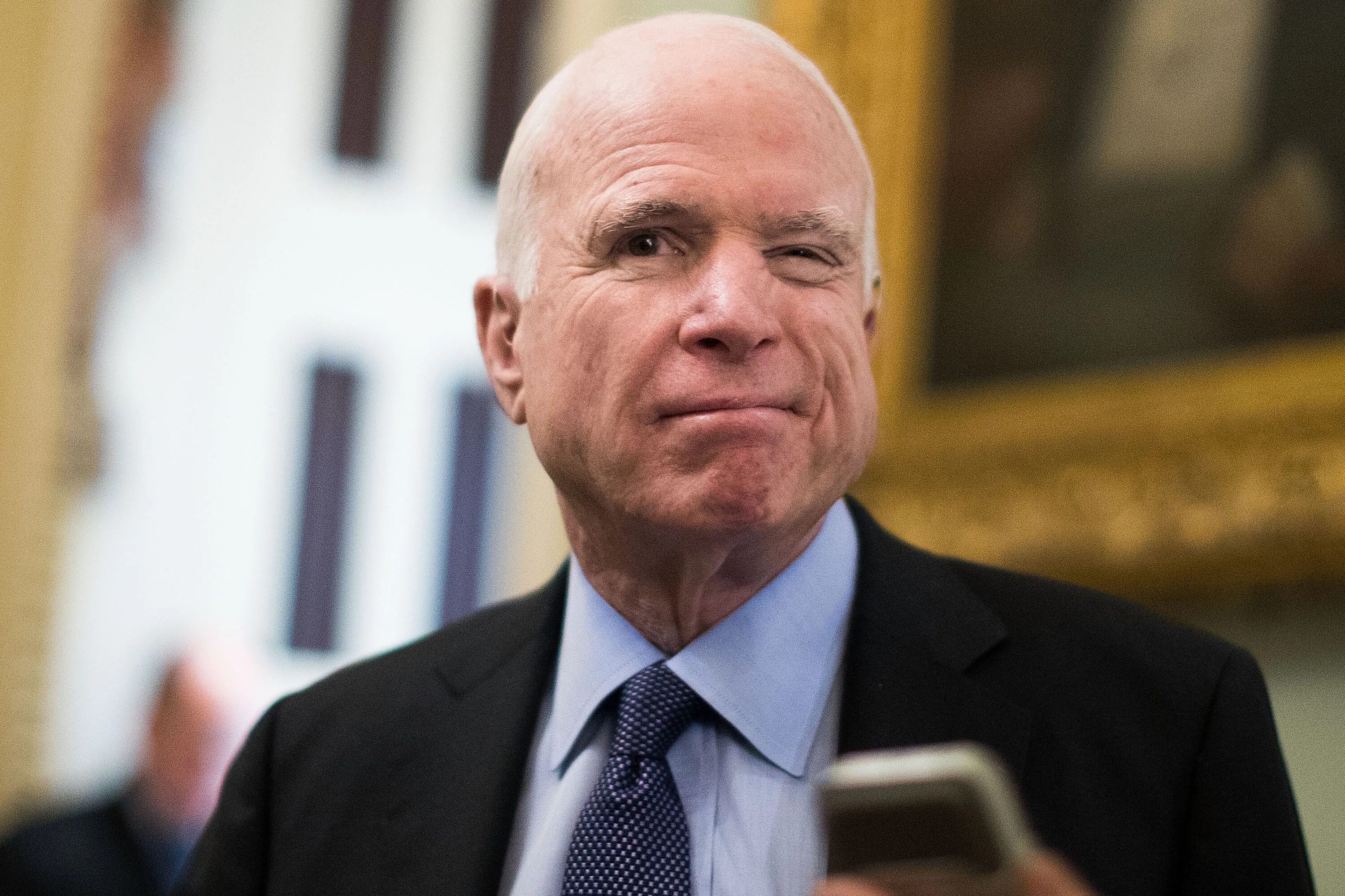 Сенатор маккейн. John s mccain кэмерона ясте. John s mccain кэмерона ясте. Джон маккейн политики сша xx века. John s mccain кэмерона ясте.