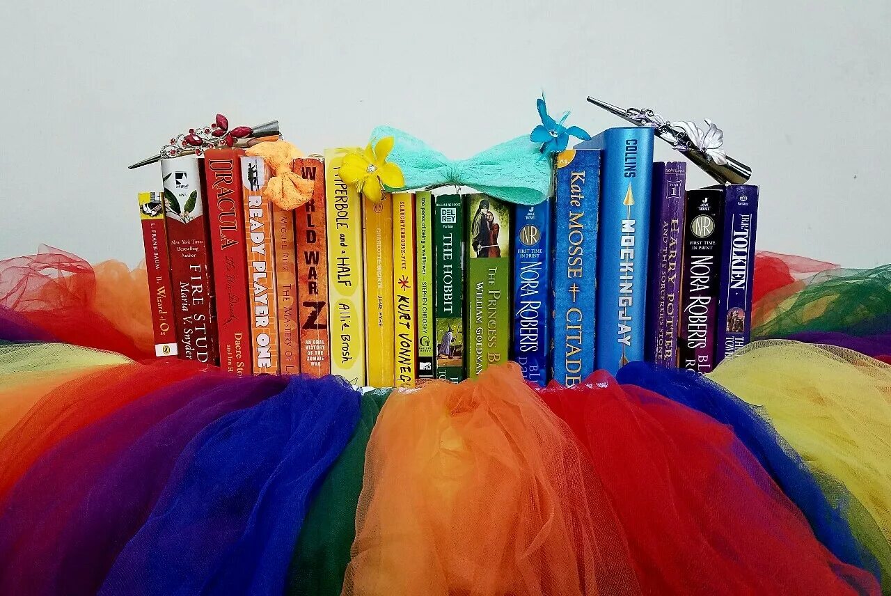 Как сделать книгу радужных друзей