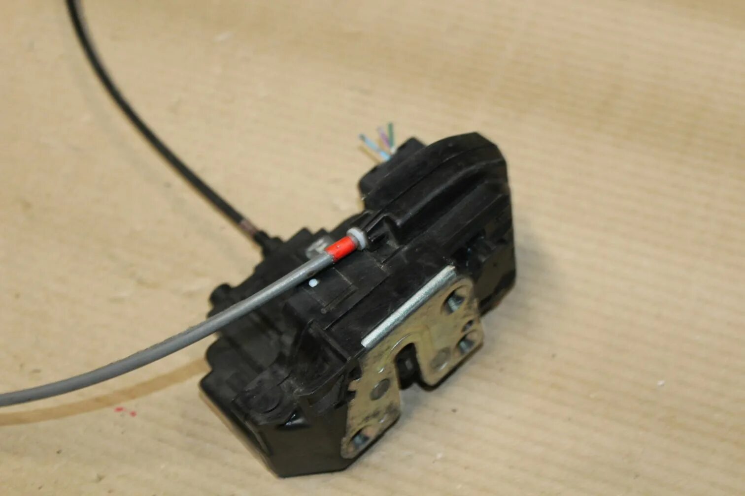 замок двери nissan cube z11. замок двери передней левой 88371813801. замок задней правой двери ниссан тиида седан. дверной замок ниссан ноут. передний замок двери nissan x-trail.