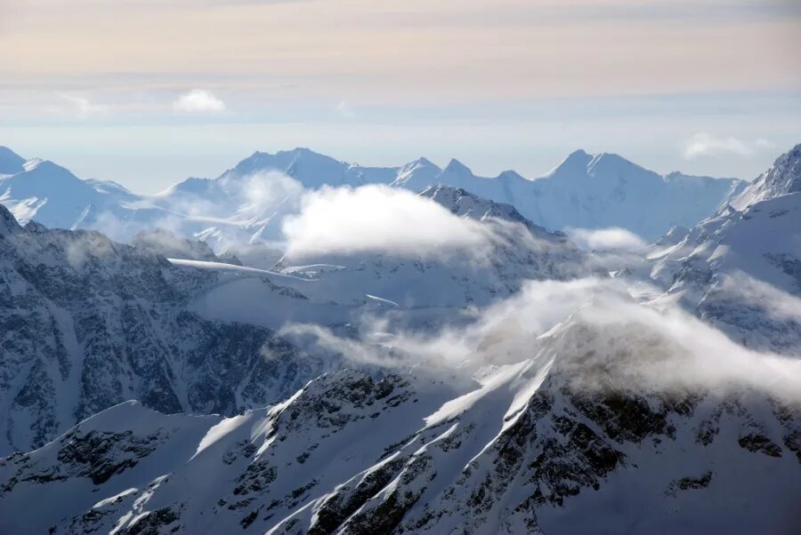 как пишется хребет. как пишется хребет. как пишется хребет. хребет бакты. горный рельеф.