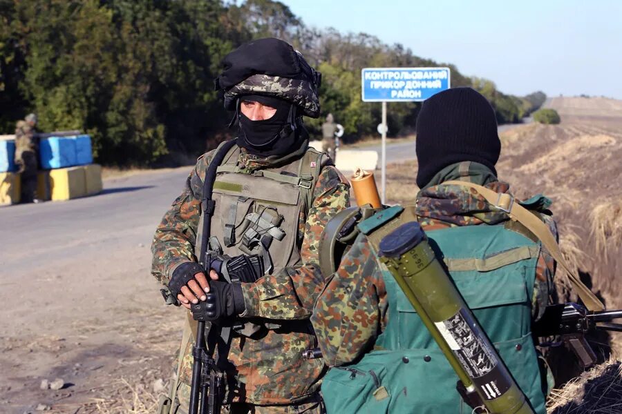 Сайт ато. Украинские военные в масках. ВСУ В маске. Бойцы ВСУ В масках. Боец в Балаклаве на Украине.