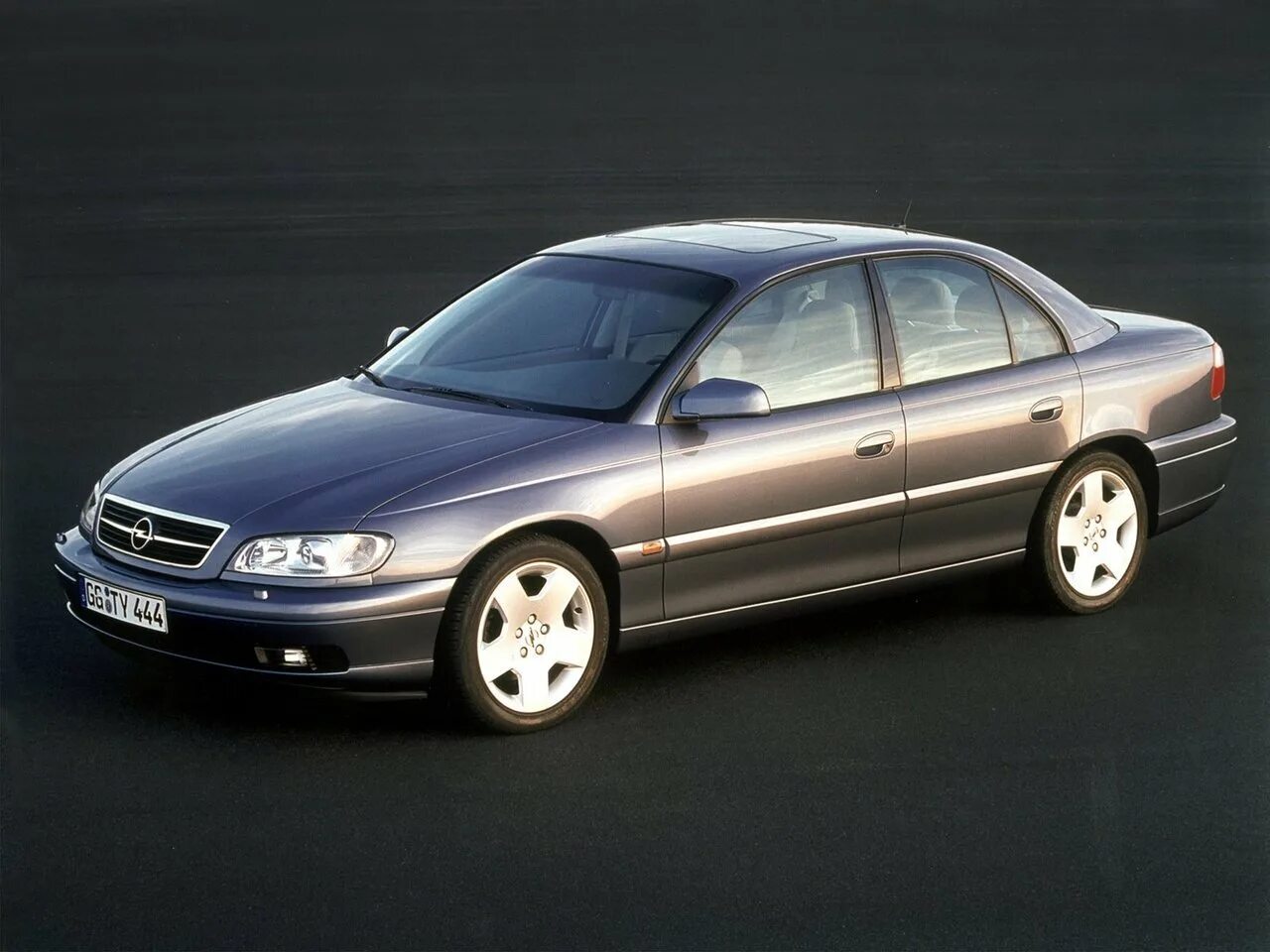 Опель омега б 2.2 бензин. Opel Omega b 2003. Opel Omega b 2004. Opel Omega b 1999. Opel Omega b 1994-1999.