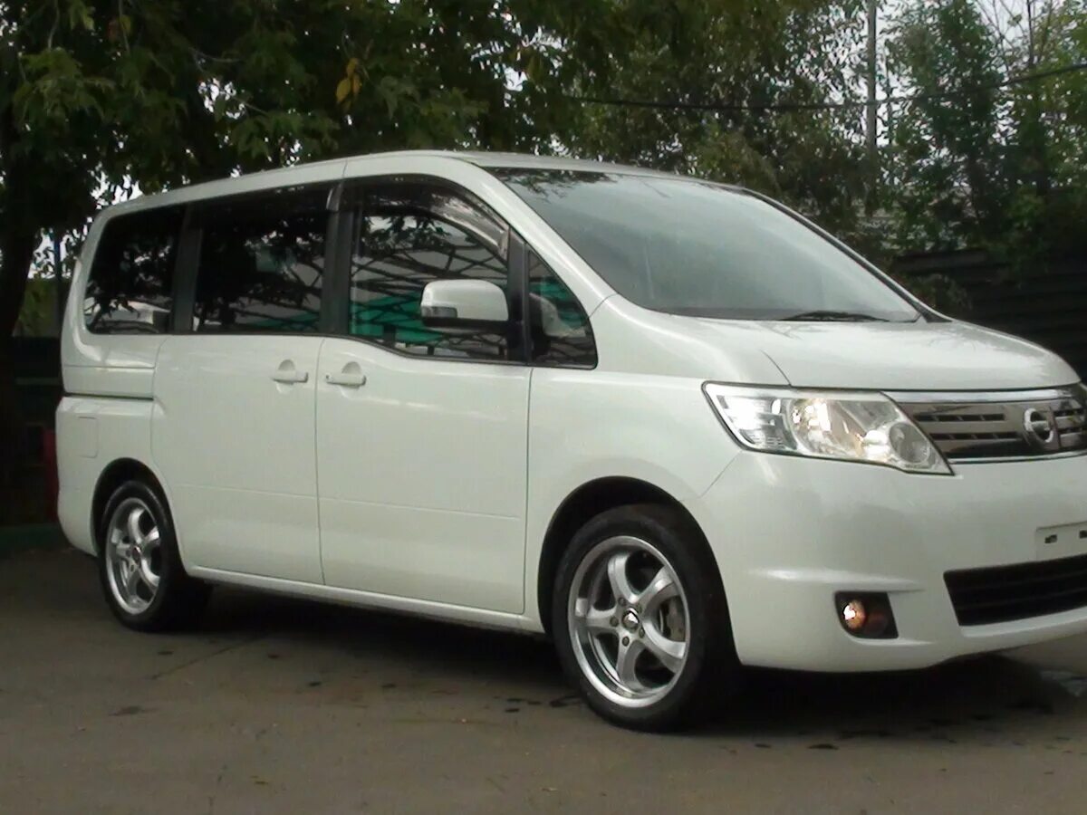 Серена 72. Ниссан Серена с25. Nissan Serena c25. Ниссан Серена 2009. Ниссан Серена 25 кузов.