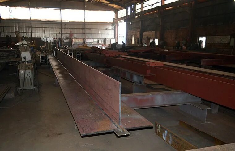 двутавровая балка деревянная бдк. сварная двутавровая балка 1200. сварная балка. Lvl брус 300х90. мостовой кран.