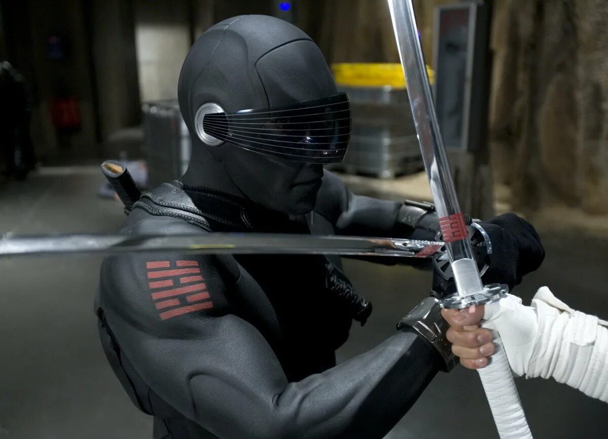 I. бросок кобры снейк айз 2021. бросок кобры: снейк айз фильм 2021. бросок кобры 2 снейк айз. бросок кобры снейк айз 2021 постер.