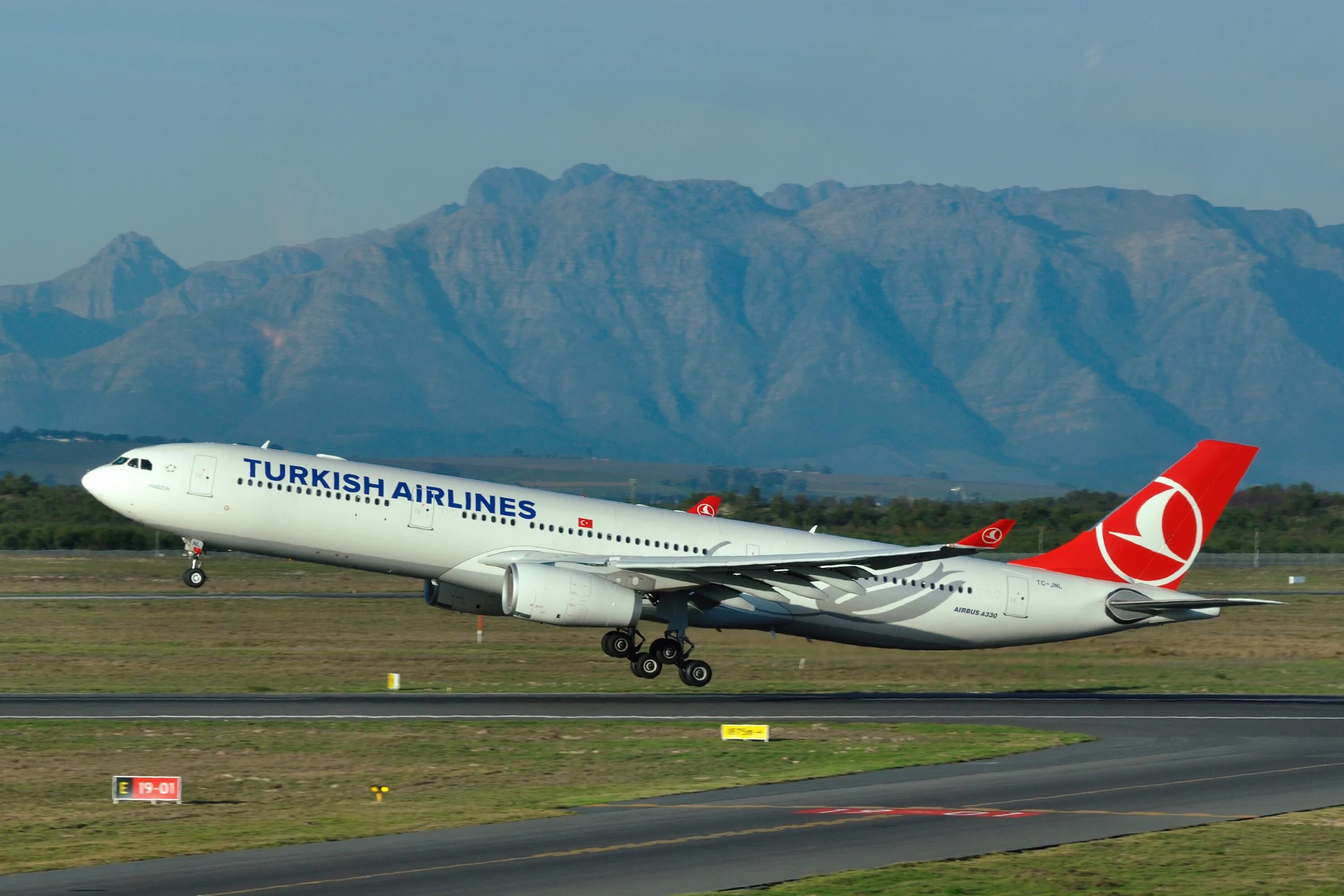 Турция Эйрлайнс. Turkish Airlines авиакомпании Турции. Самолет Туркиш Аирлинес. Самолеты авиакомпании Туркиш Эйрлайнс.