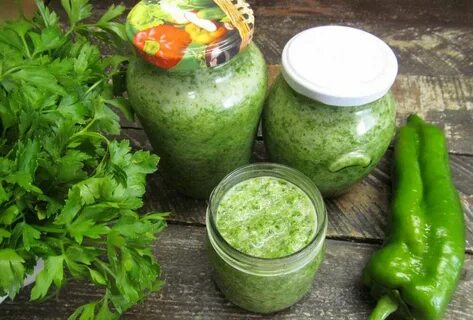 Зеленый перец с огурцами