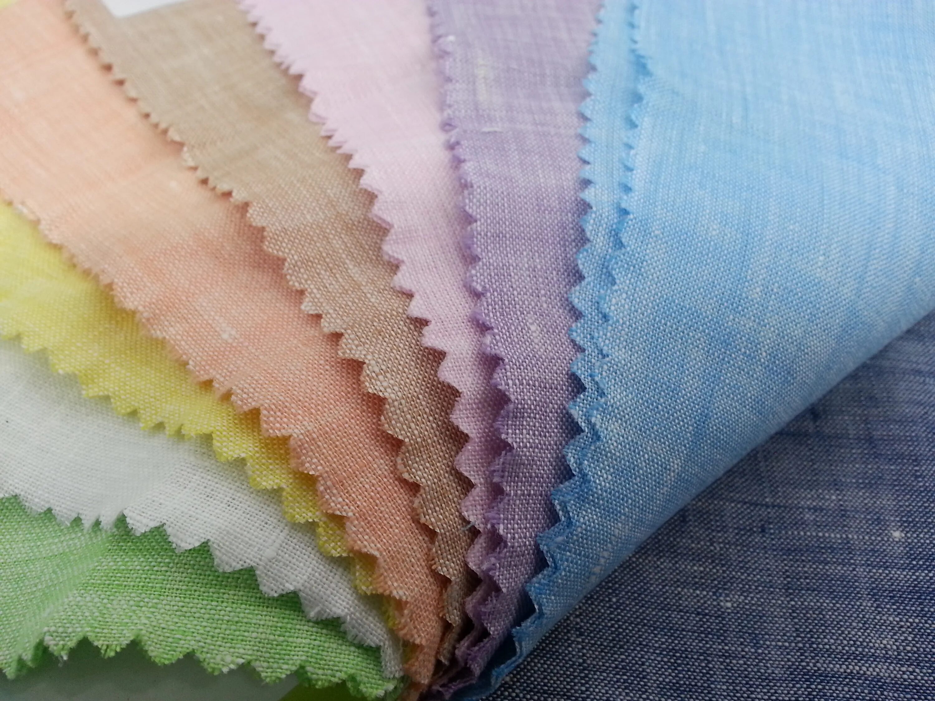 Фабрикс негорючие ткани. Amur Textile ткани. Healthy Fabric ткань. Рулон ткани для платья.