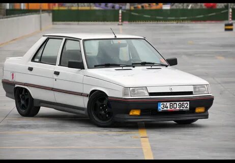 Renault 9