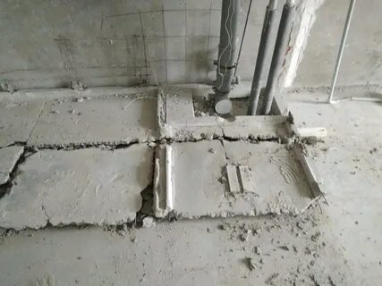 Пол сантехкабины