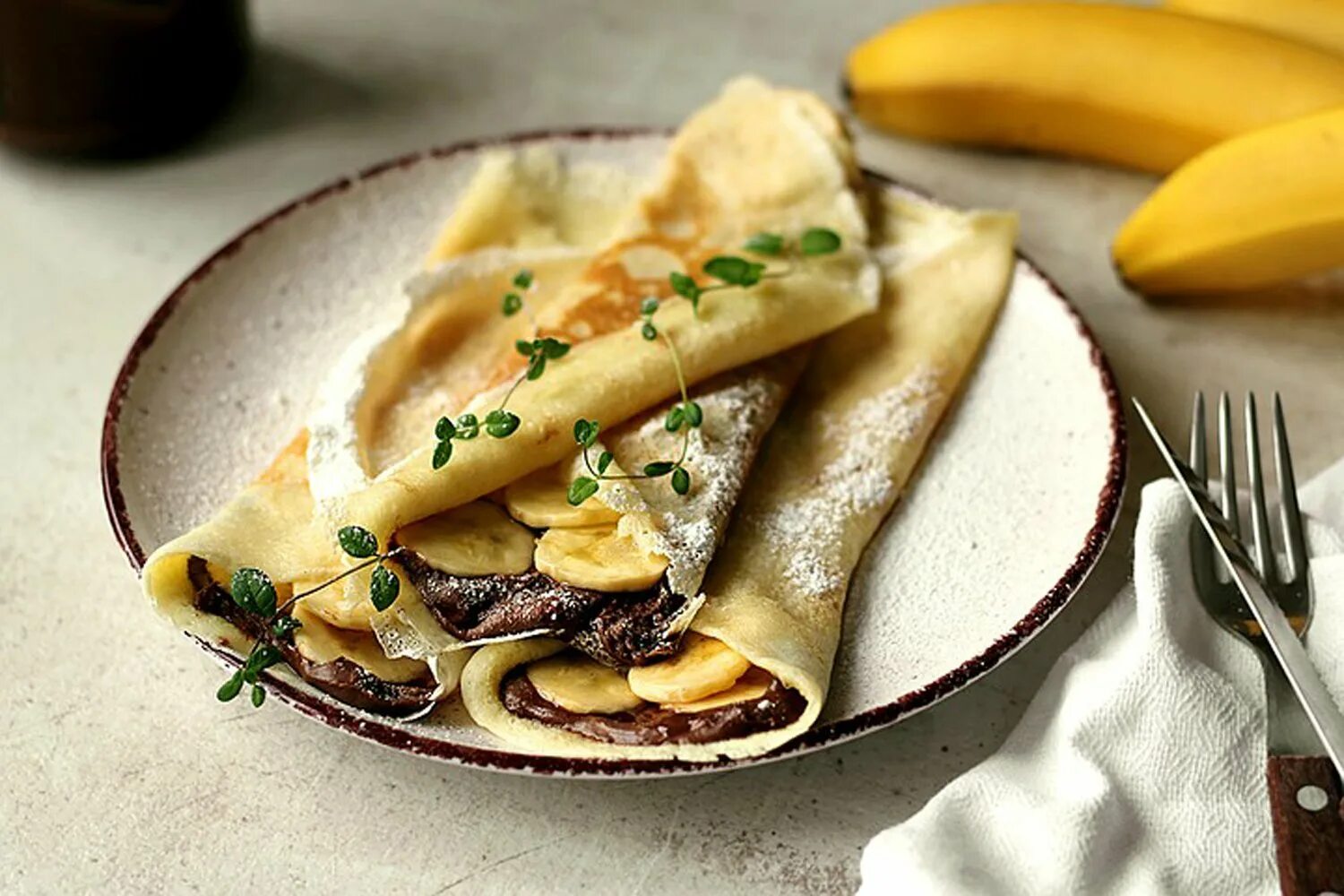 Необычная подача блинов. Блины с начинкой разными способами. Блинчики с начинкой. Способы заворачивания блинчиков с начинкой. Блины с начинкой разными способами.