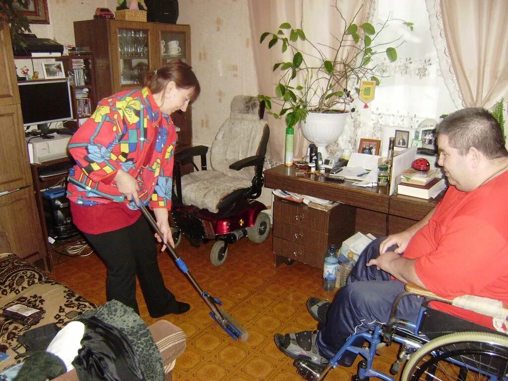 Ухаживание за пожилыми людьми. Обслуживание инвалидов на дому. Социальная поддержка инвалидов. Социальные услуги для инвалидов. Социальное обслуживание.