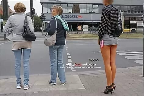 Ходит с пробкой