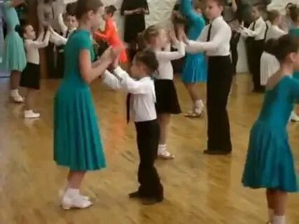 Танец полечка для маленьких