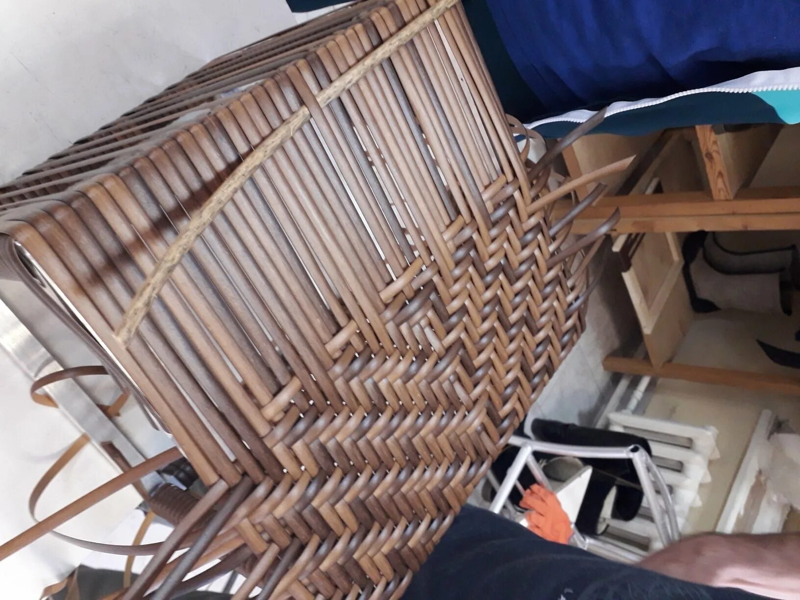 искусственный ротанг для плетения. ротанг своими руками видео. ротанг своими руками видео. мебель из ивовой лозы. плетение из искусственного ротанга.