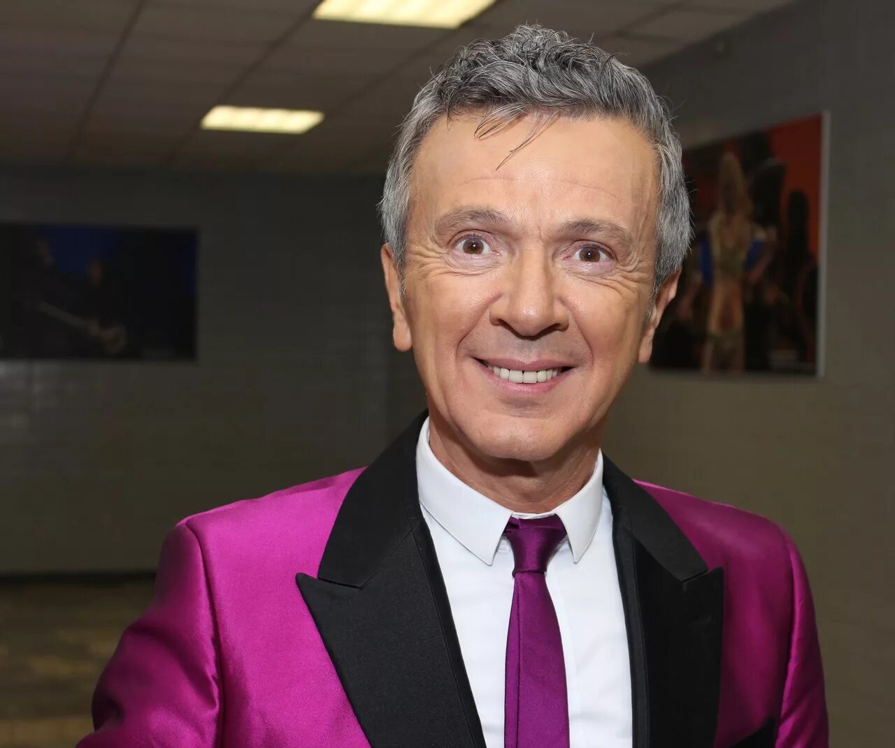 Пупо сейчас. Pupo. Э́нцо гина́цци. Pupo певец итальянец. Pupo певец итальянец.