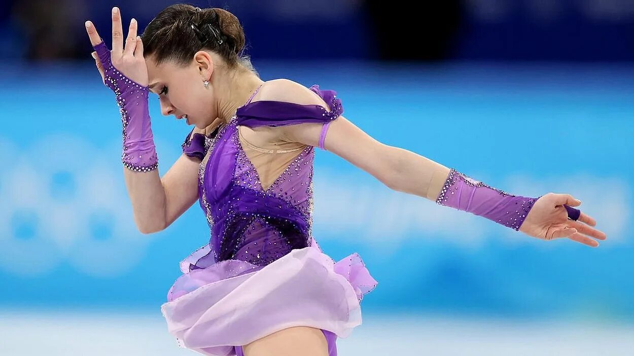 Камила валиева фигуристка 2022. Фигуристка валиева скандал. Фигуристка валиева скандал. Фигуристка валиева скандал. Камила валиева сердечко.
