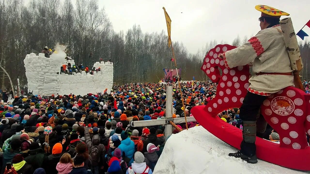 Празднование масленицы в 2024 в новосибирске. Бакшевская Масленица 2021. Рождественка Масленица Бакшевская. Бакшевская Масленица штурм крепости. Бакшевская Масленица 2022.