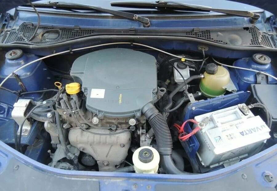 Двигатель рено логан 1 поколения. Мотор Рено Логан 1.4. Renault Logan двигатель k7m. Рено Логан 1.4 8 клапанов. Рено Логан 1.6 16 клапанов.