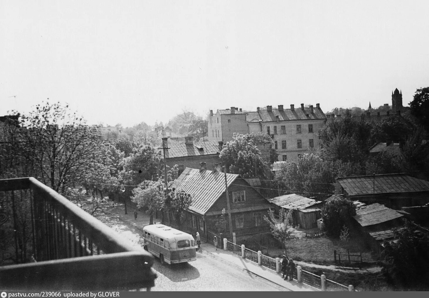 Виртуальная экскурсия по гродно: улица кирова. Гродно в 2000 г. Олд гродно. Старая советская площадь гродно. Гродно в начале 20 века.