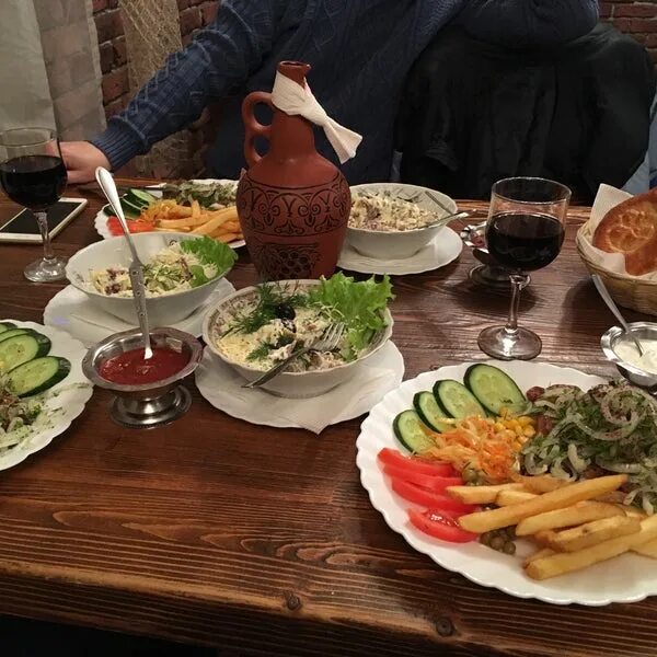 Сим сим ташкент. SIM SIM ресторан. SIM SIM Restaurant Tashkent. Кафе сим-сим Коврове.