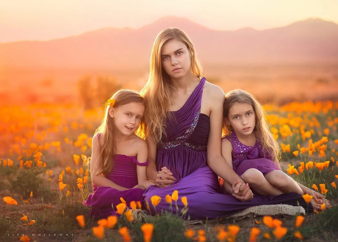 Красота для детей. Счастливый ребенок. Ребенок в семье. Naturalism семья. Подельский дети семья.