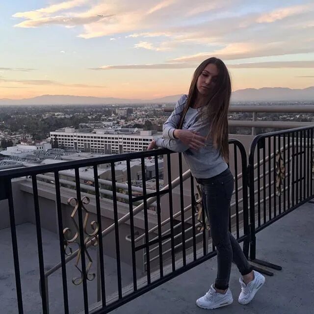 Катя иванова 2020 foxy. Фокси ди катя иванова 2019. Foxy dj инстаграм. Катя иванова. Foxy dj катя иванова.