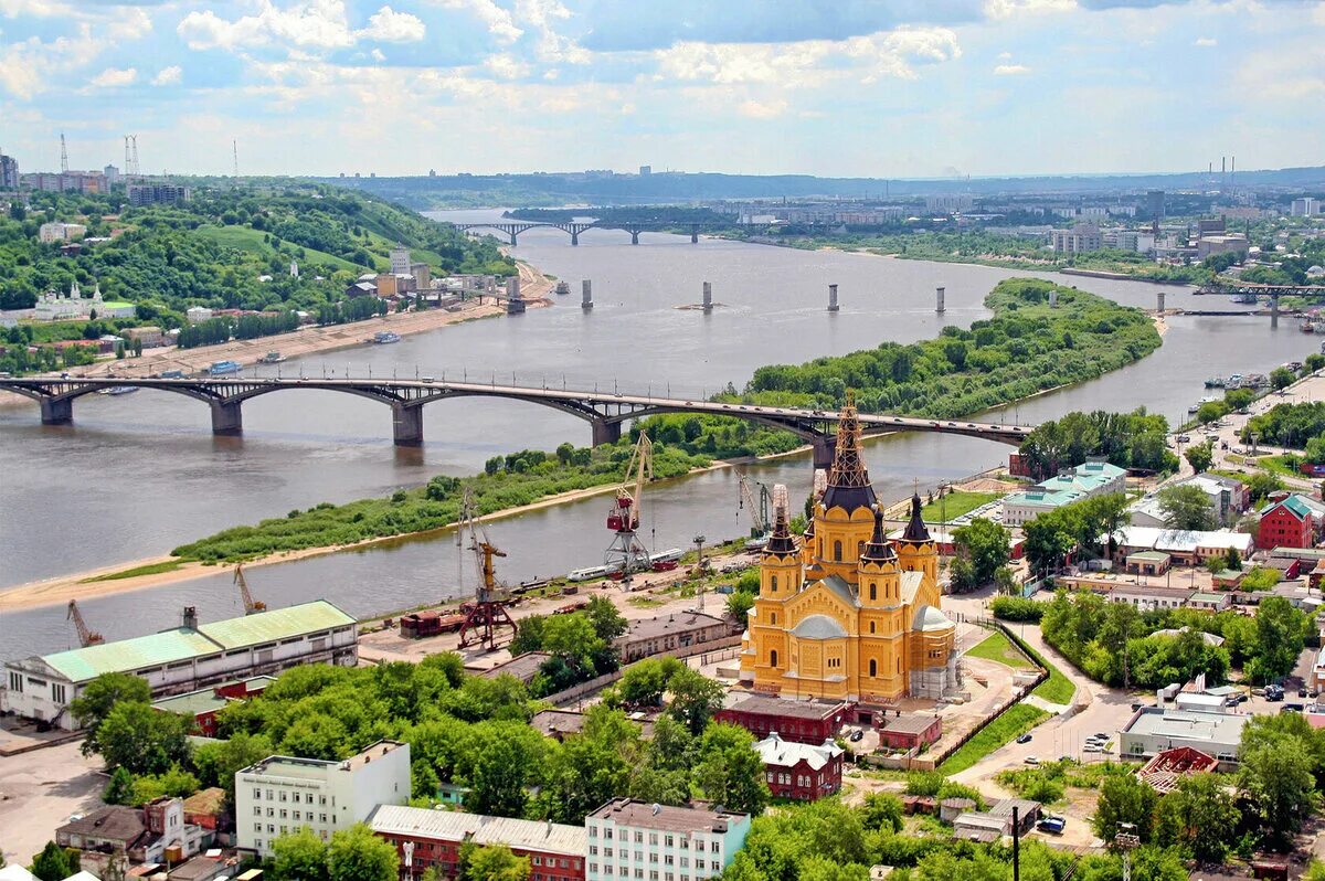 Ковид в нижнем новгороде. Нижний Новгород. Волга и Ока в Нижнем Новгороде. Нижний Новгород Кремль Волга и Ока. Стрелка Нижний Новгород лето.