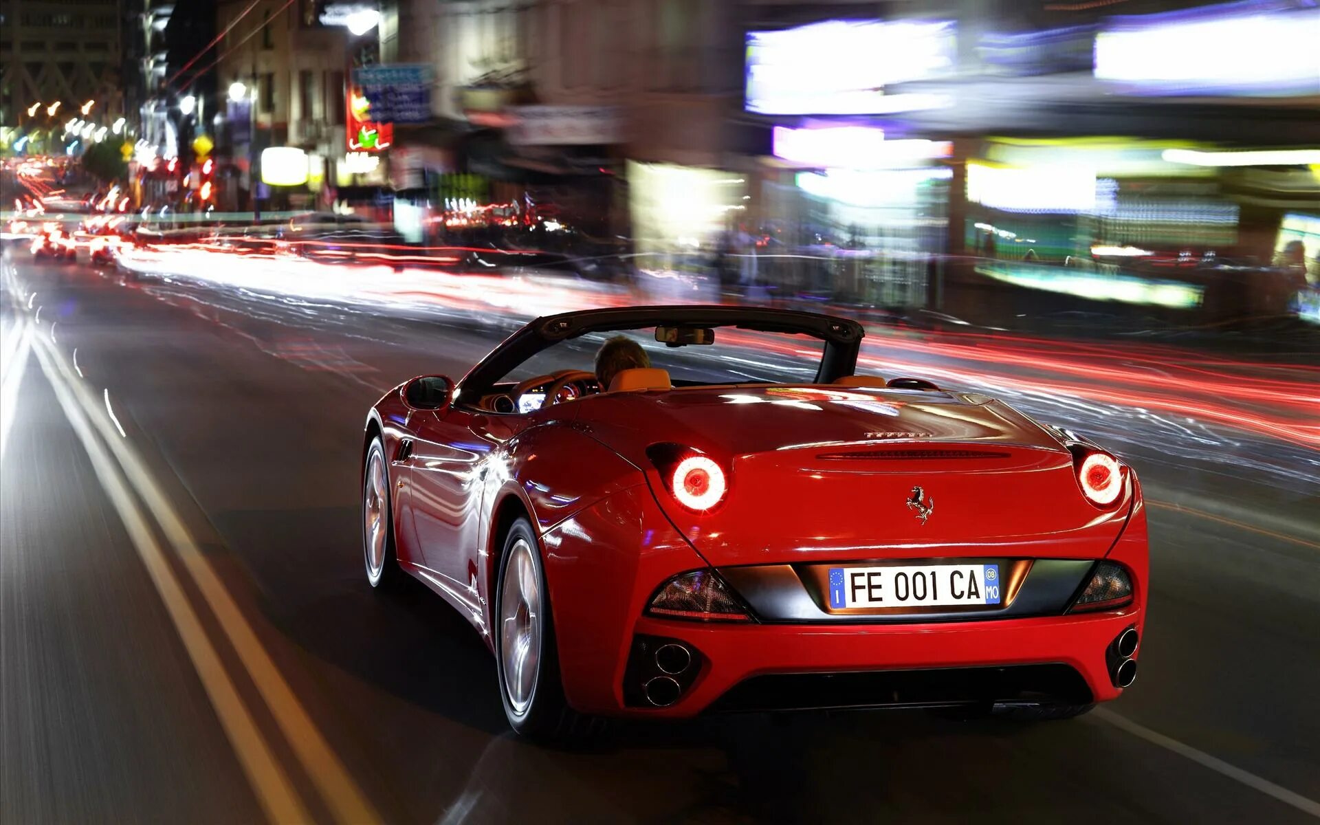 Едет красная машинка. Ferrari California. Феррари f340. Феррари Калифорния красная. Ferrari California 2010.