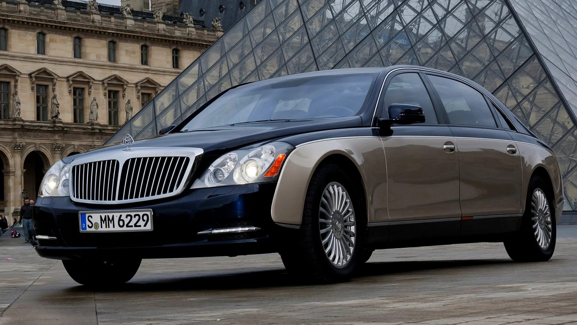 Что такое майбах. Maybach 62. Мерседес-Бенц Майбах 62. Мерседес Майбах 62s. Mercedes Maybach 2000.