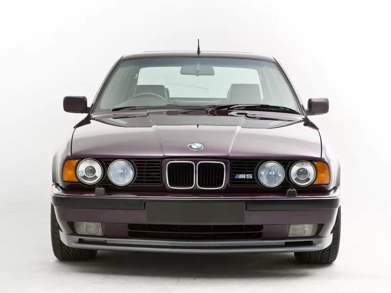 Кузова бмв е34. BMW 5 e34. BMW m5 525 e34. BMW e34 седан. БМВ е34 m5.